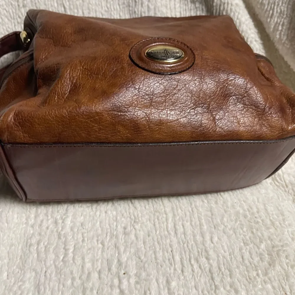 Gianni Conti Brown Leather medium Shoulder Bag  with gold tone hardwares